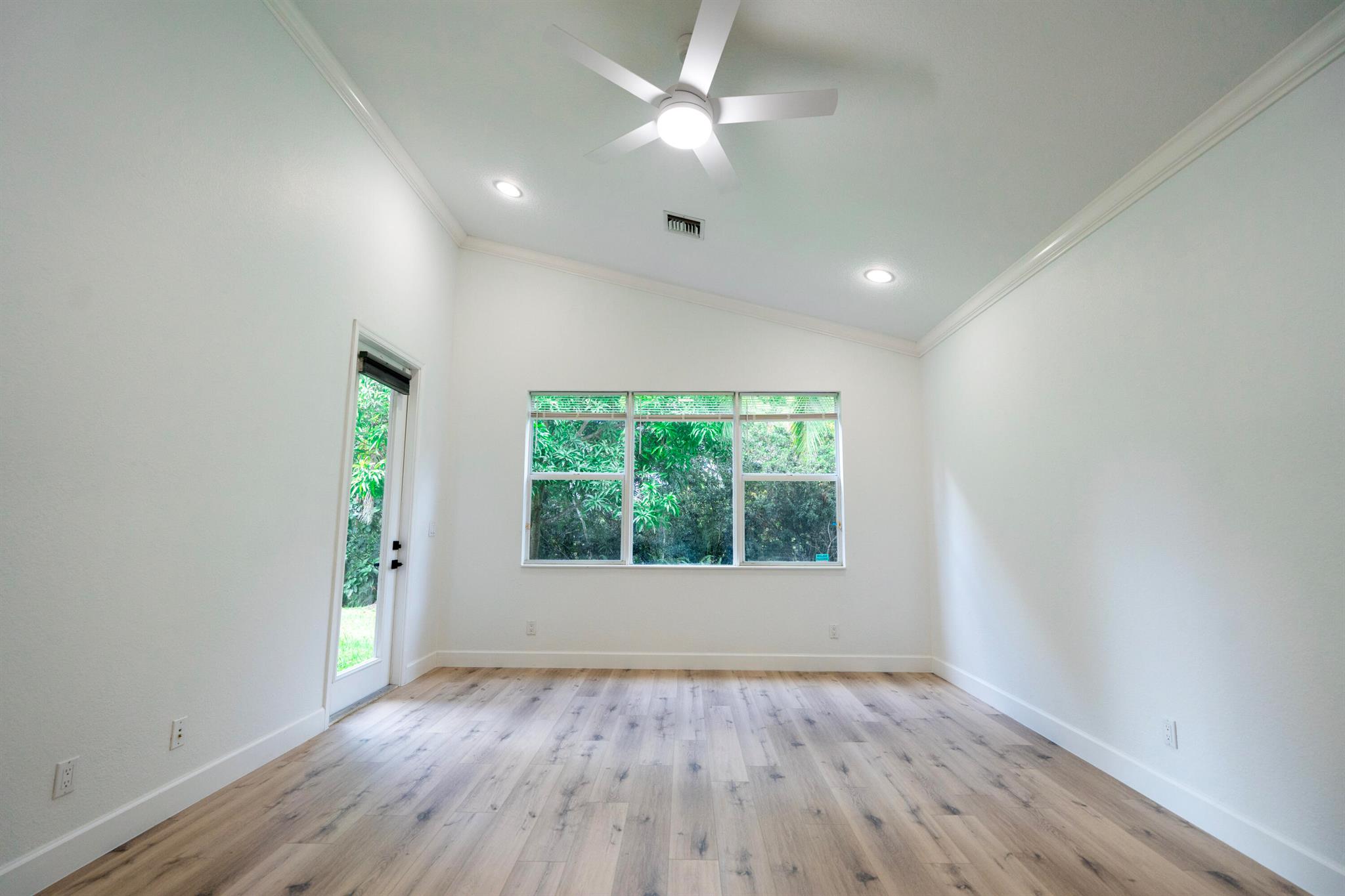 SECOND REPLAT OF PORTOFIN - Residential