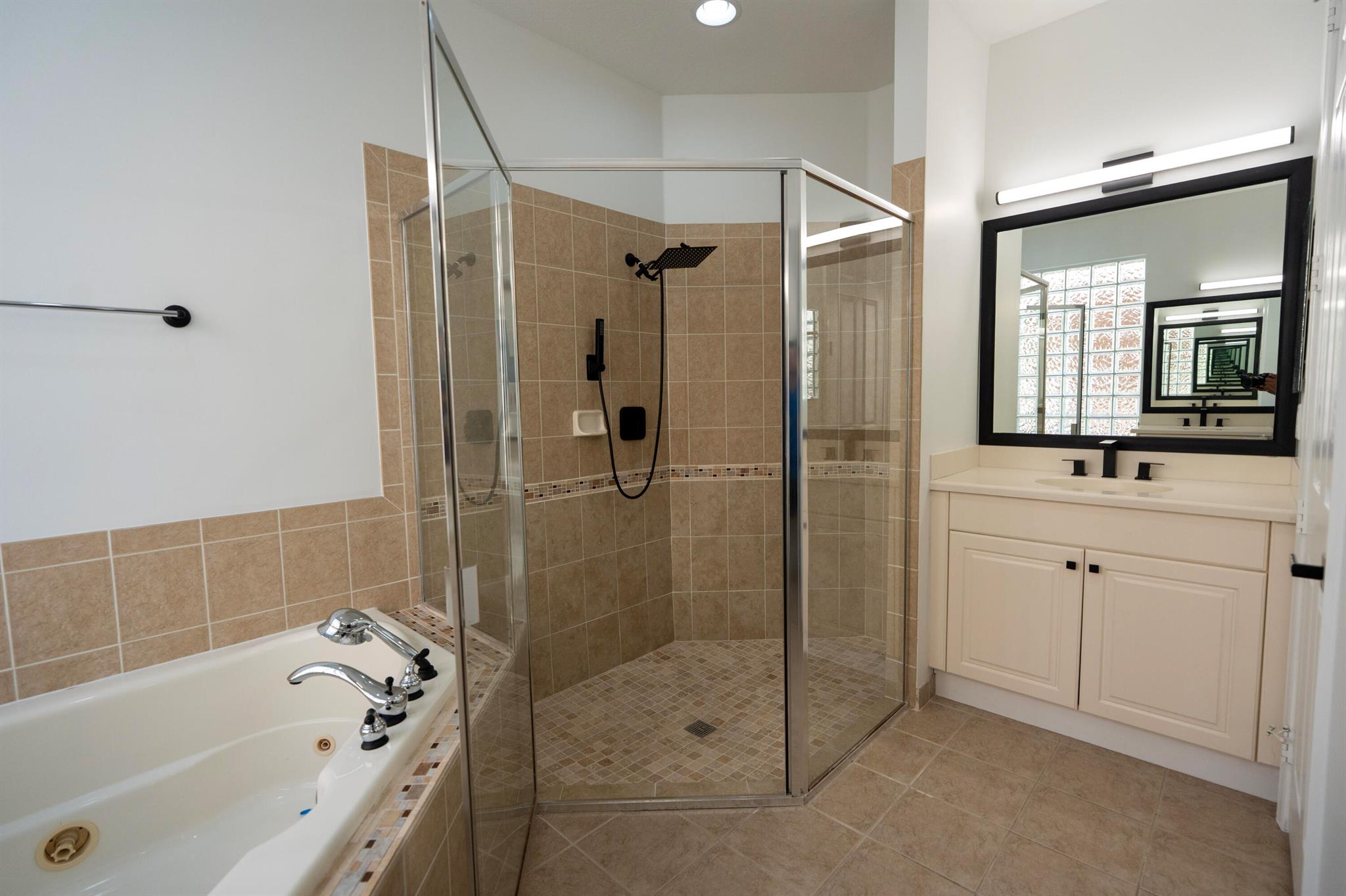 SECOND REPLAT OF PORTOFIN - Residential