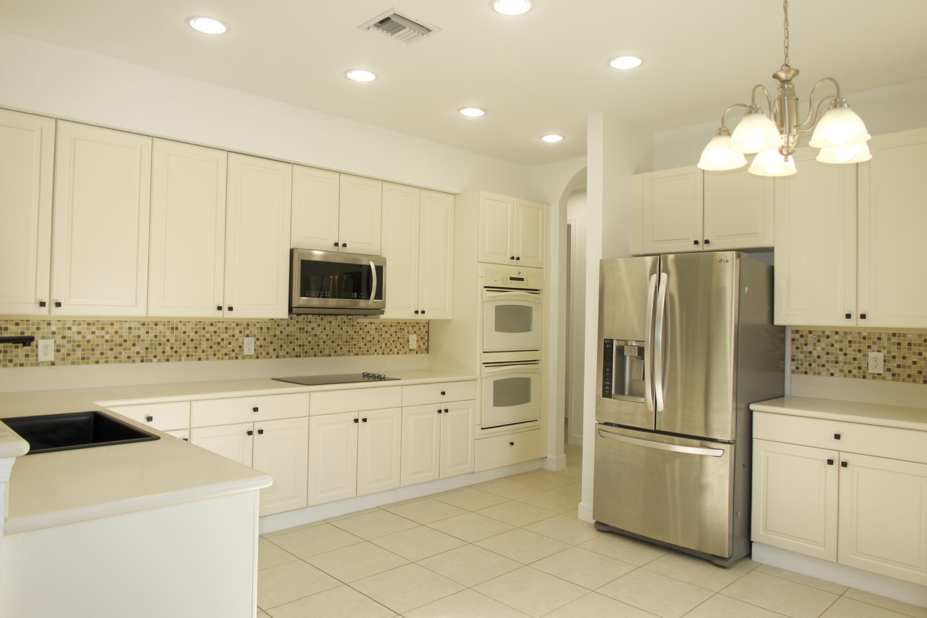 SECOND REPLAT OF PORTOFINO ISLES - Residential