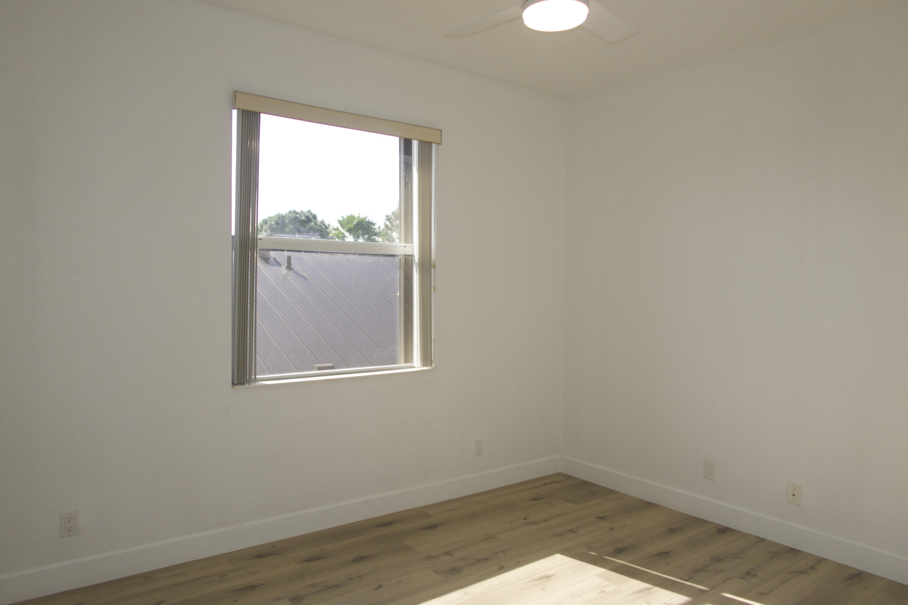 SECOND REPLAT OF PORTOFINO ISLES - Residential