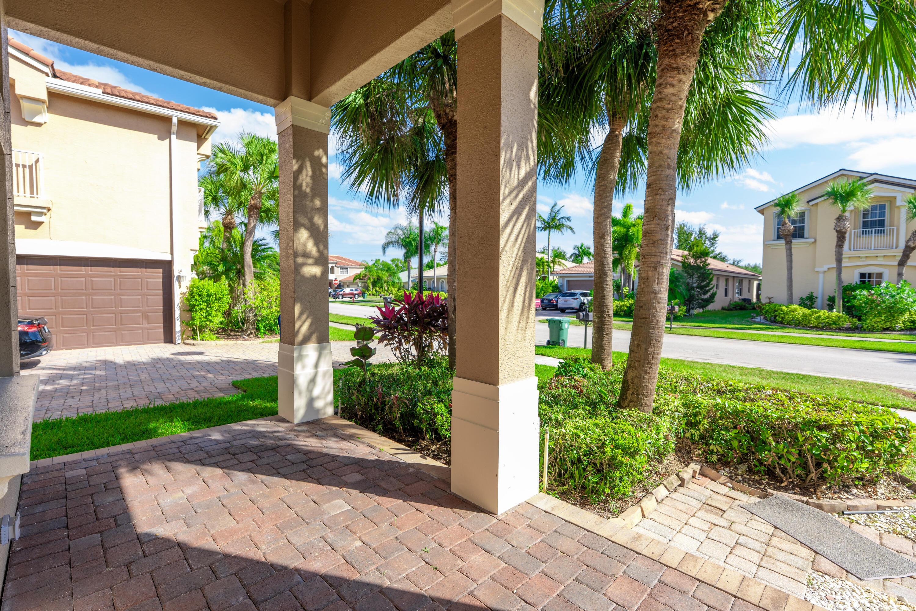 SECOND REPLAT OF PORTOFINO ISLES - Residential