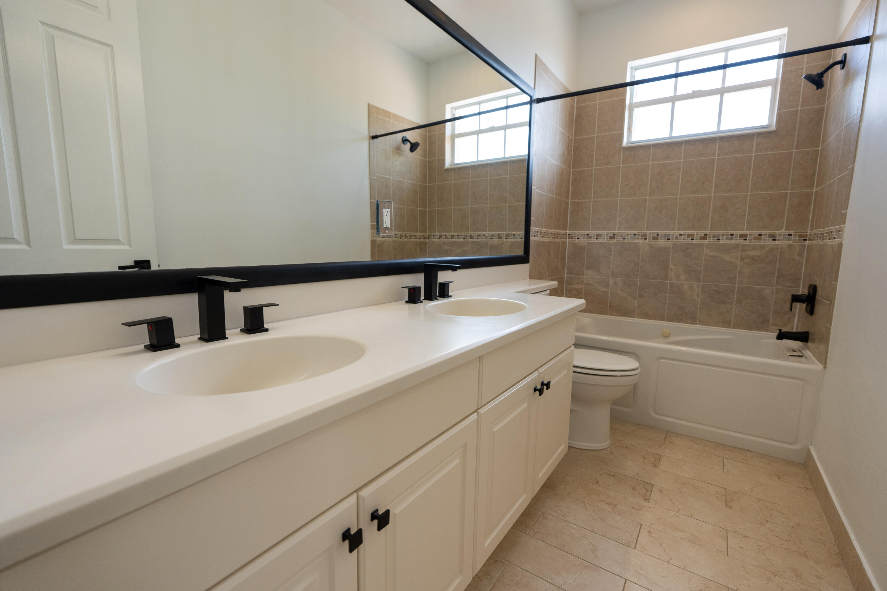 SECOND REPLAT OF PORTOFINO ISLES - Residential