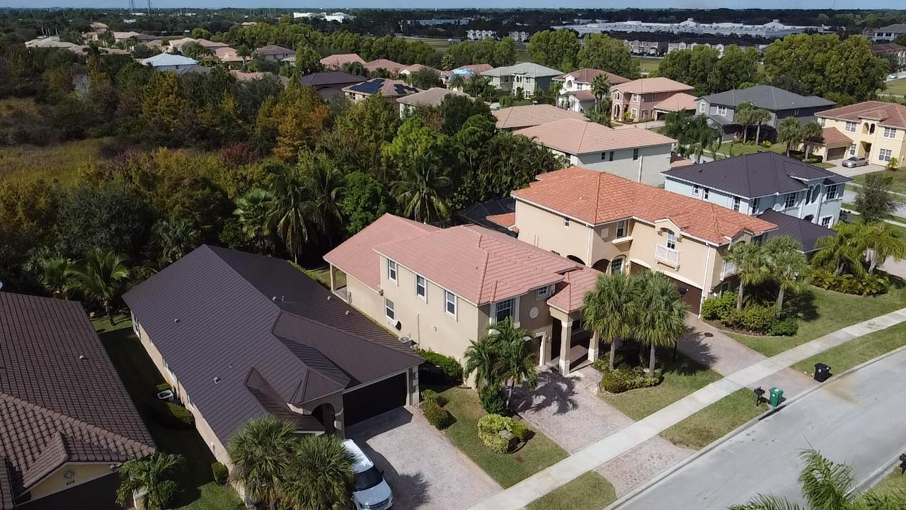 SECOND REPLAT OF PORTOFINO ISLES - Residential