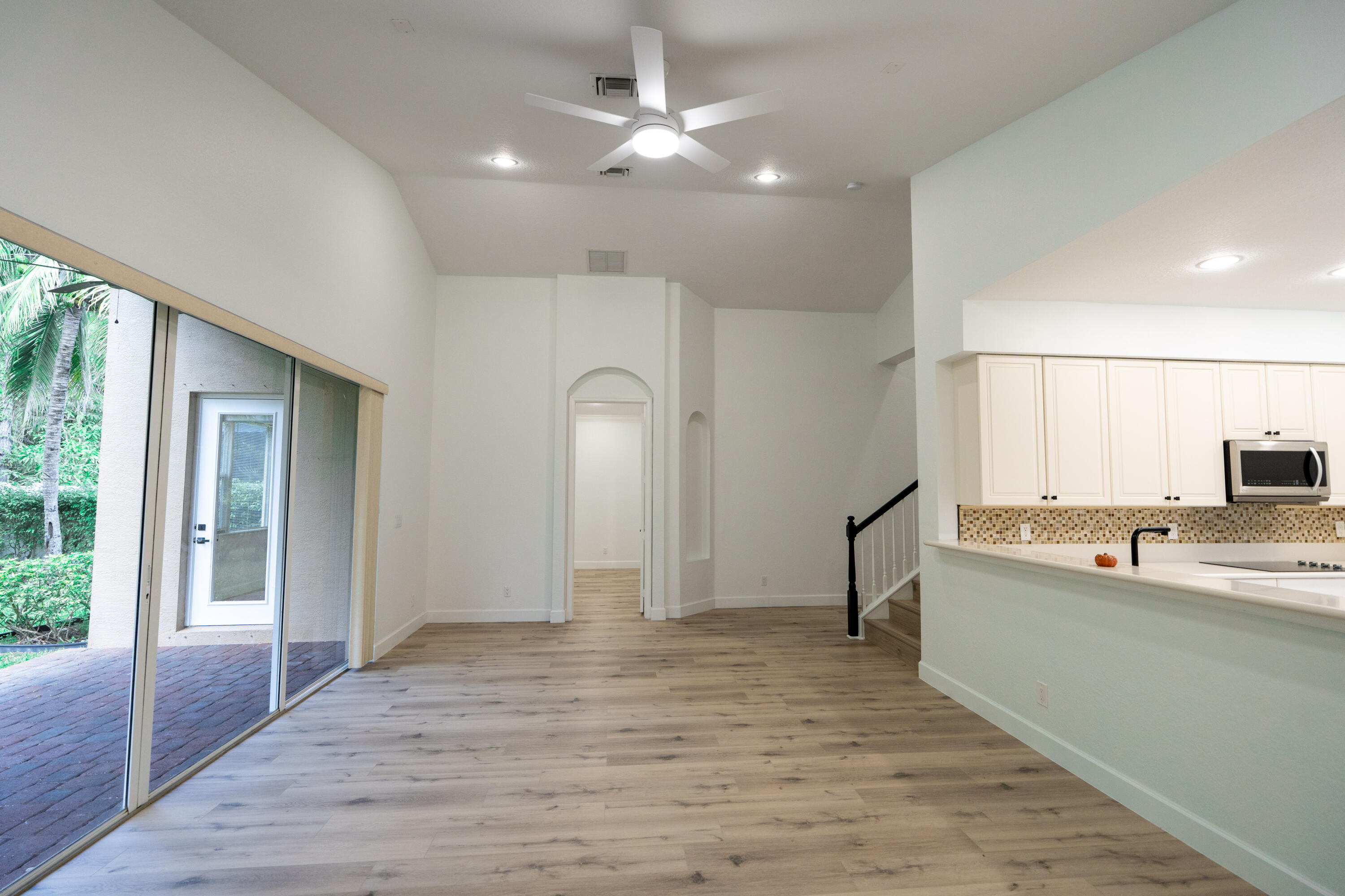 SECOND REPLAT OF PORTOFINO ISLES - Residential