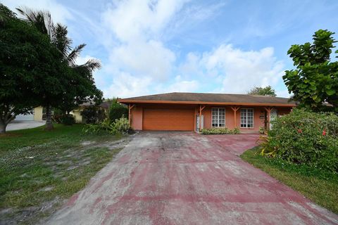 712 E Boulevard Chatelaine Delray Beach FL 33445