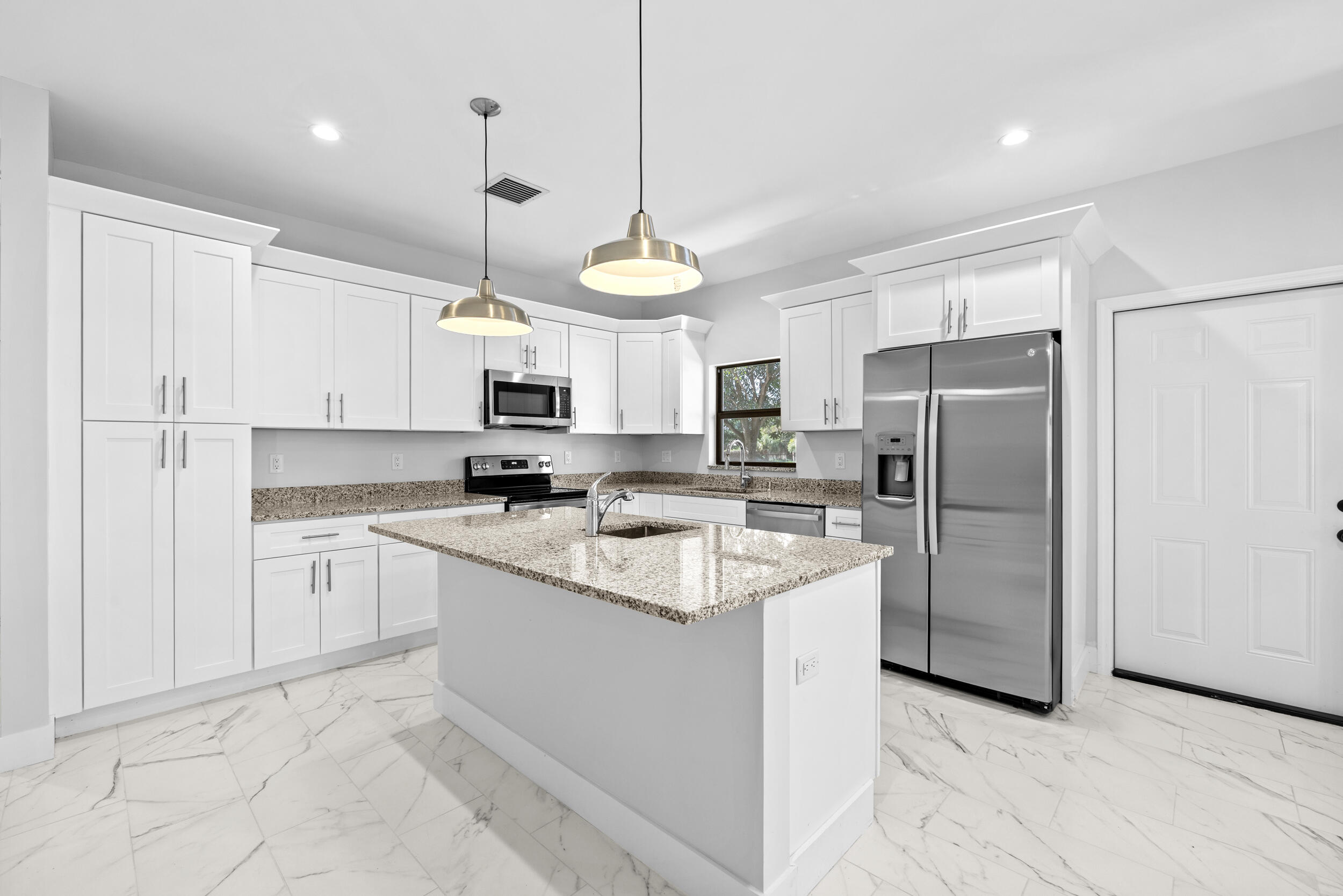 SOUTHRIDGE - Residential Lease