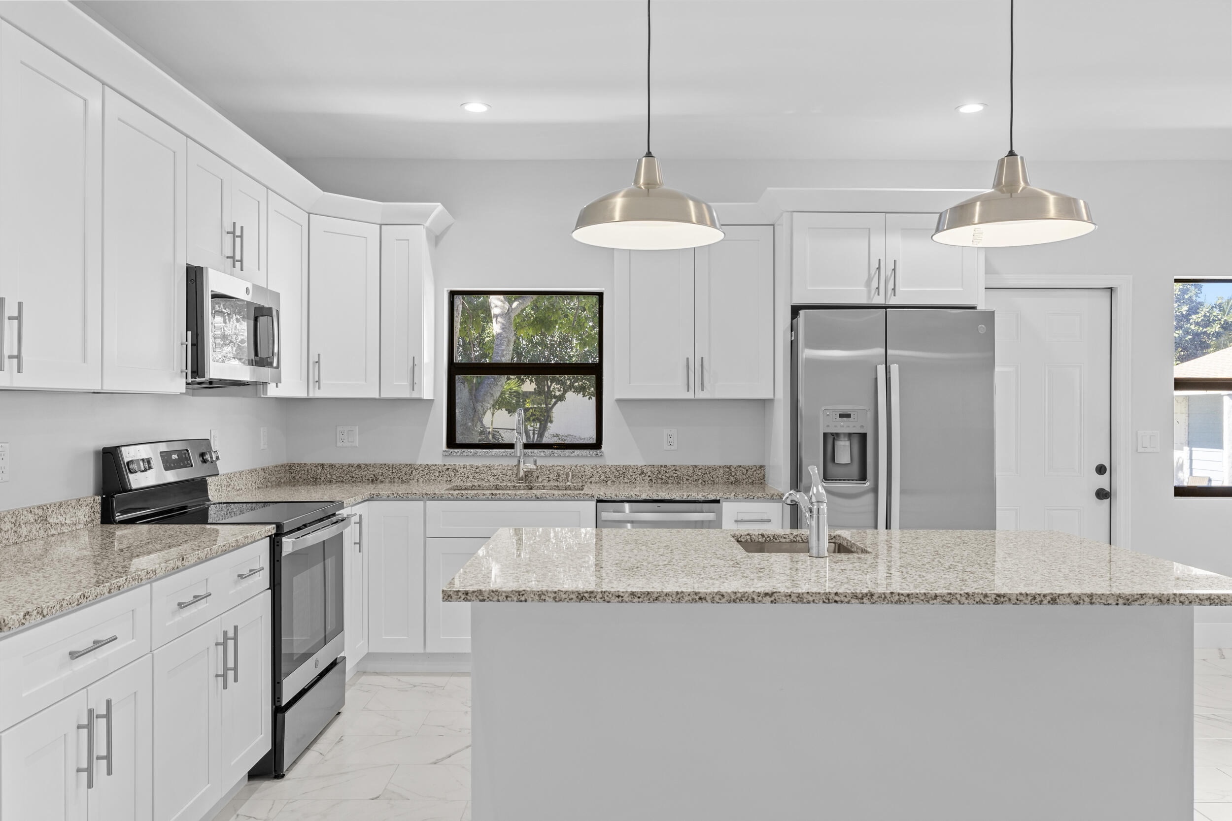 SOUTHRIDGE - Residential Lease