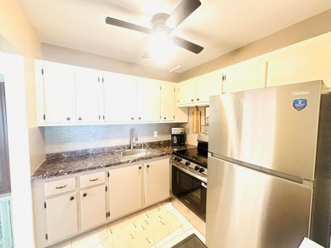 Tiny photo for 2031 Durham B, Deerfield Beach, FL 33442 (MLS # B26085255)