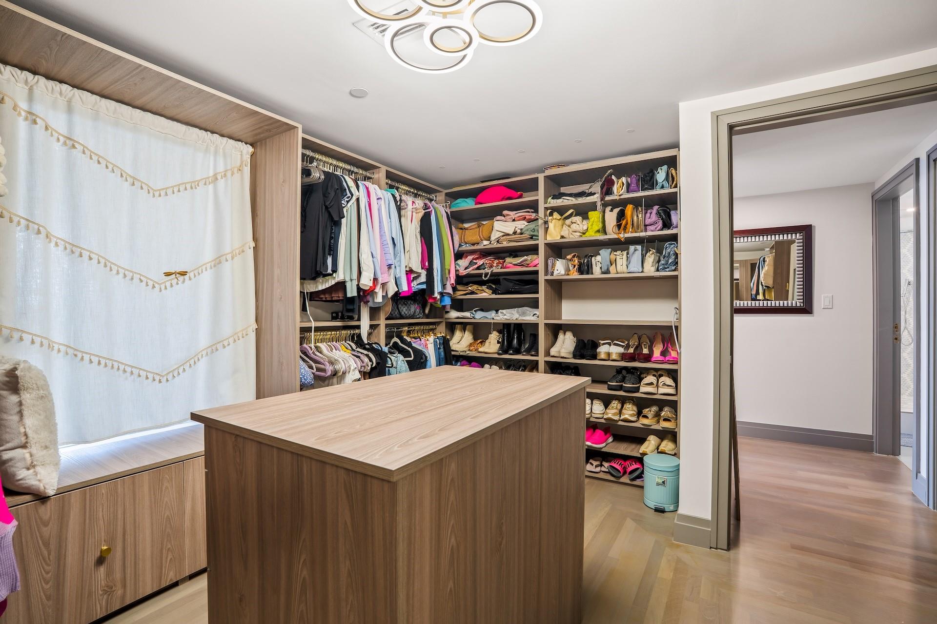 ALhambra Place - Residential