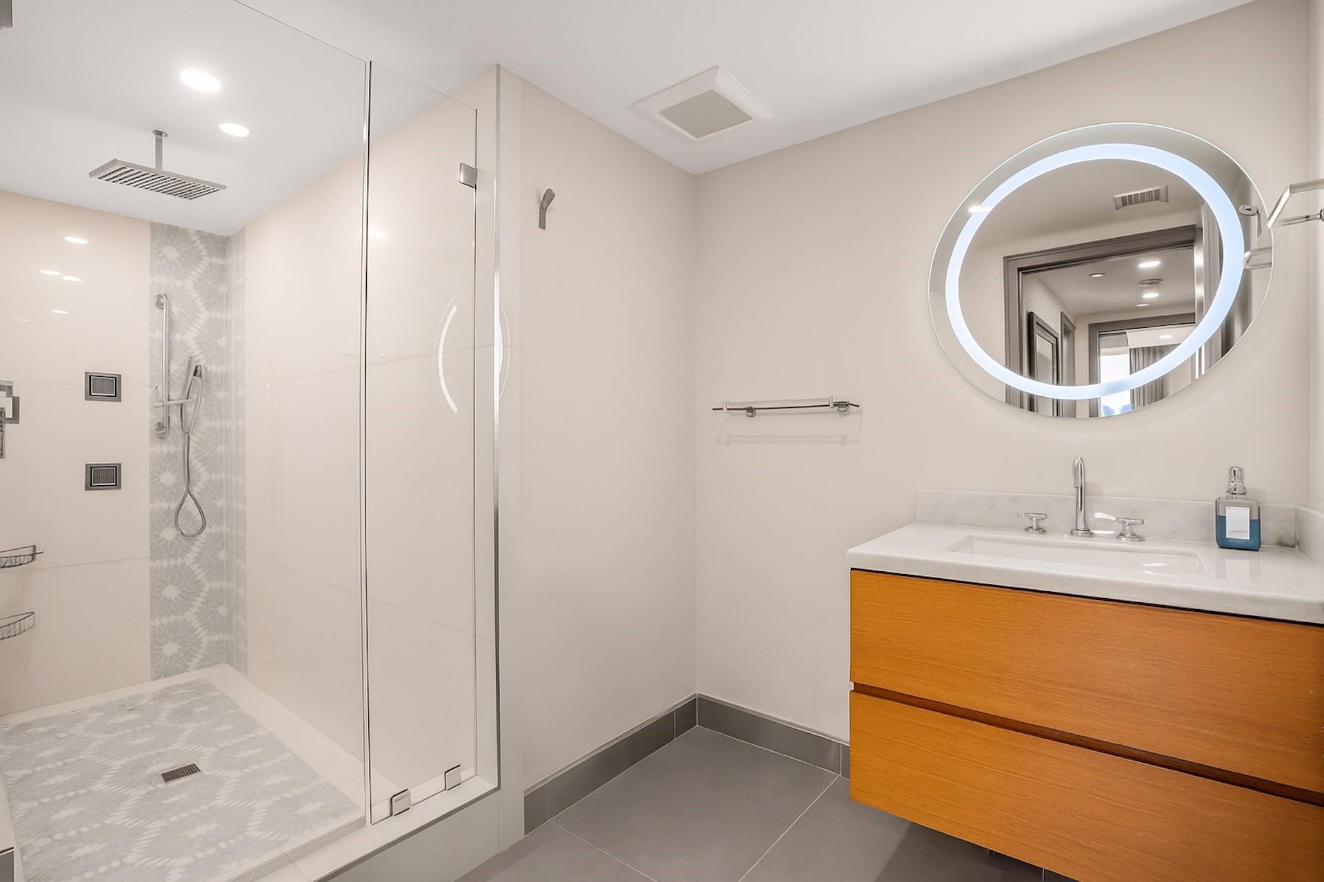 ALhambra Place - Residential