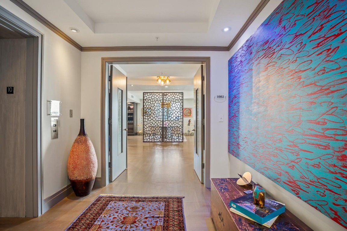 209 N Birch Road 1002