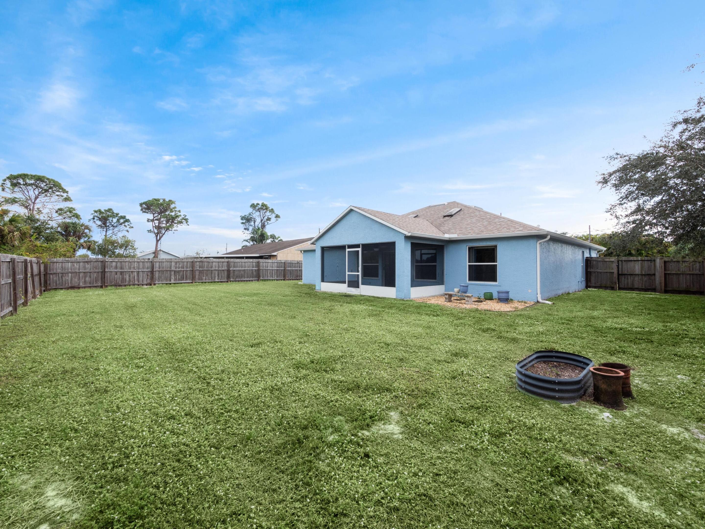 PORT ST LUCIE SECTION 3 - Residential Lease