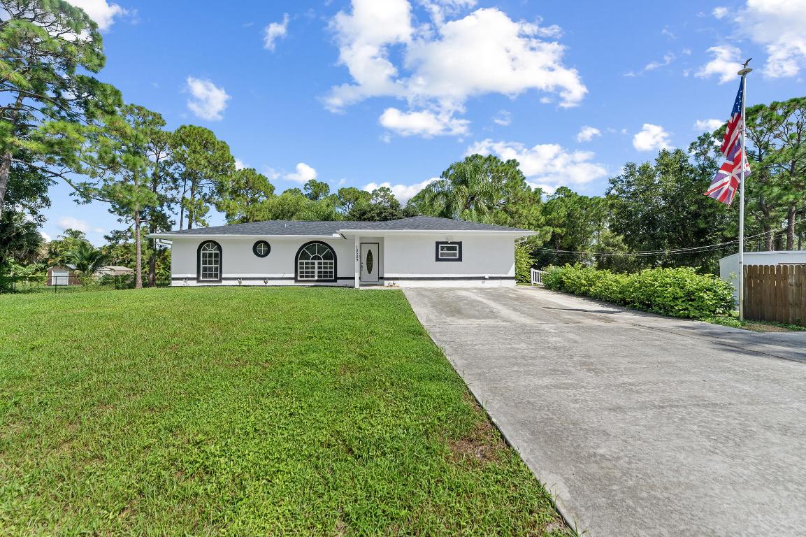 10-43-40~ W 209.7 FT OF E   2182 FT OF N 237.9 FT - Residential