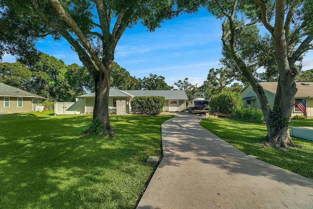 Photo of 781 24th Square, Vero Beach, FL 32962 (MLS # R11127937)