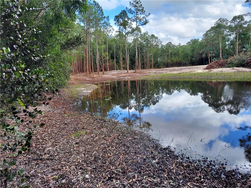 12319 Old Indiantown Rd