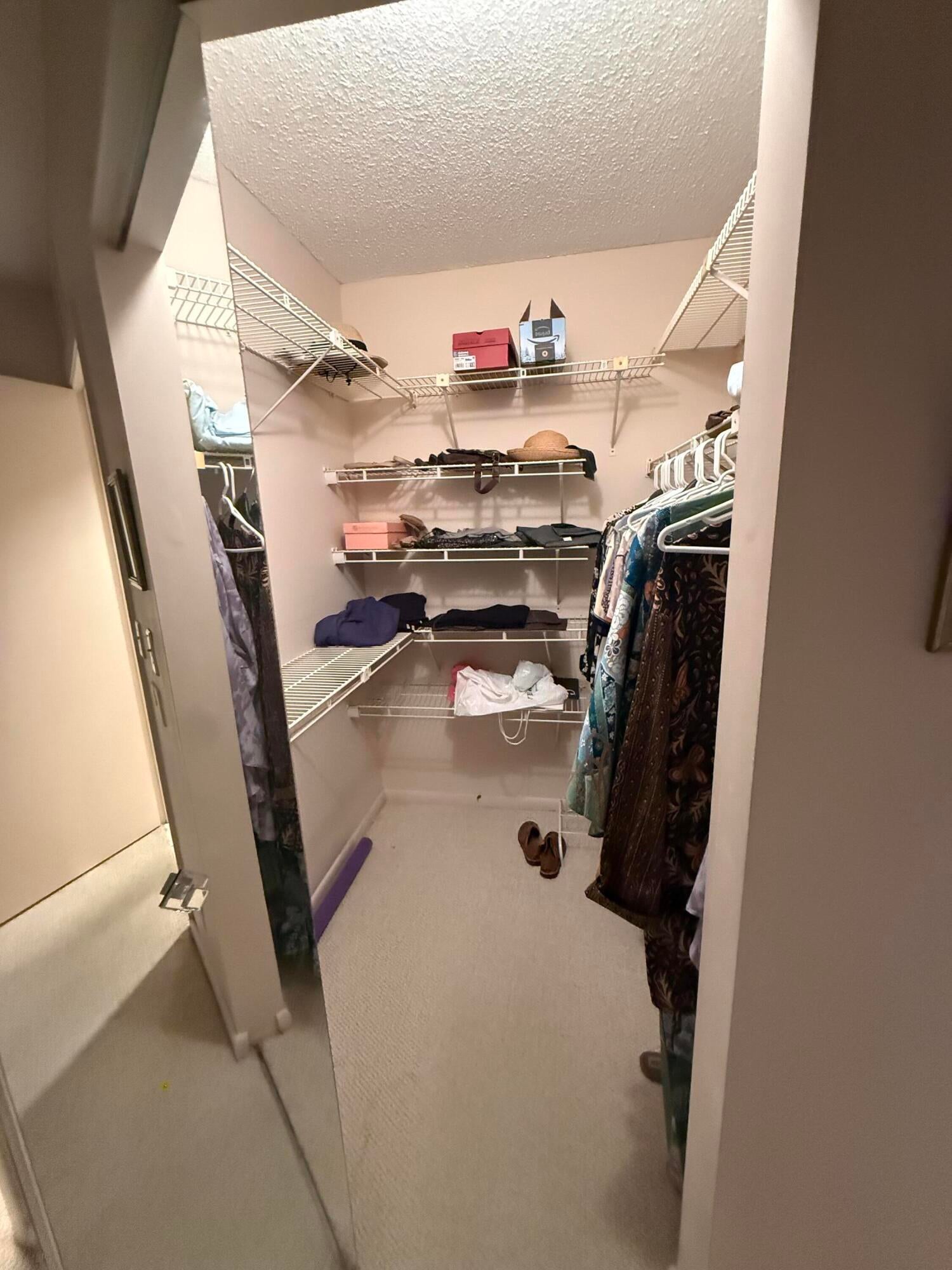 6585 KENSINGTON Lane 102