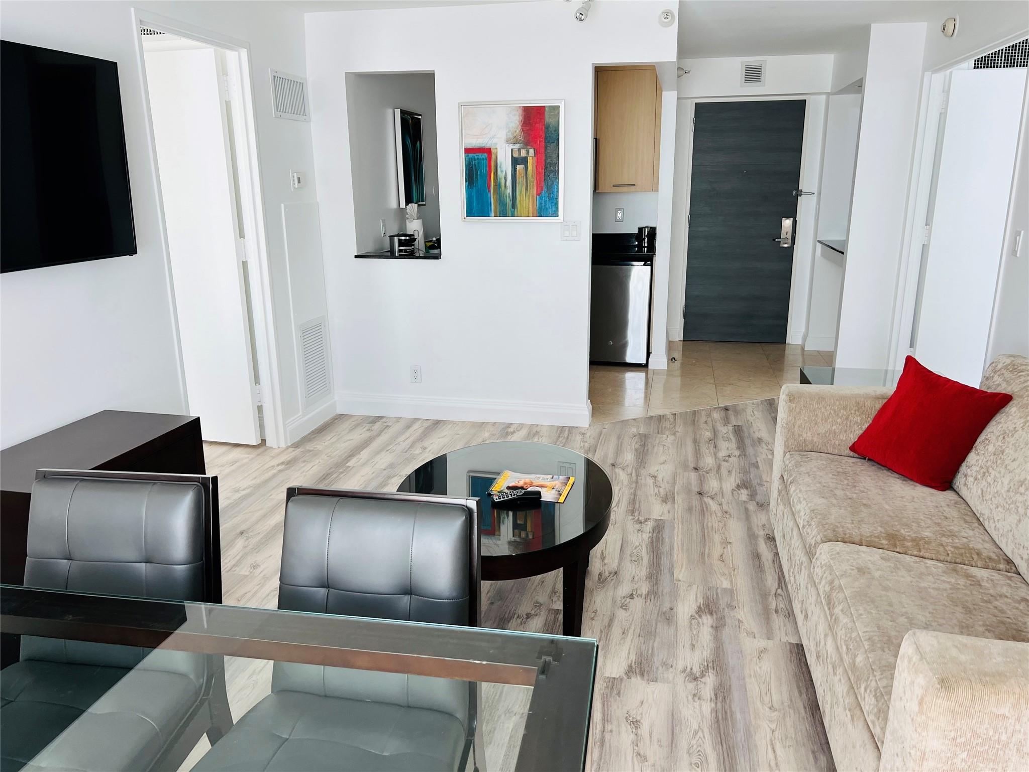 2670 E Sunrise Blvd 1209