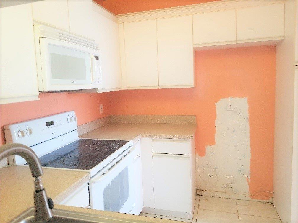 ALEXANDRA VILLAGE CONDO - Residential