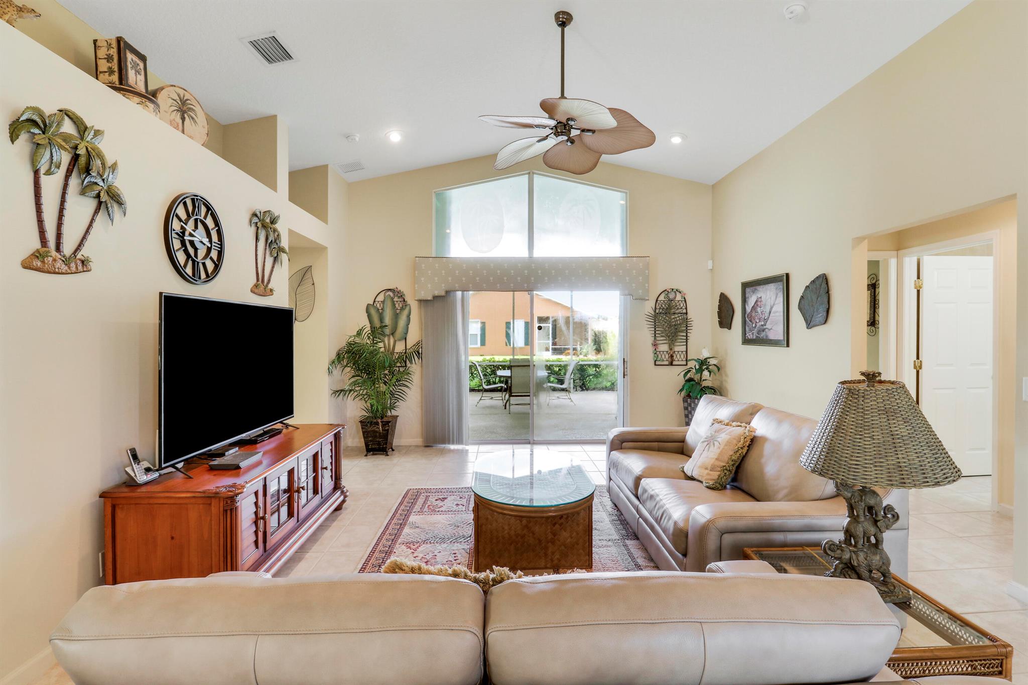 2698 SW Versailles Terrace