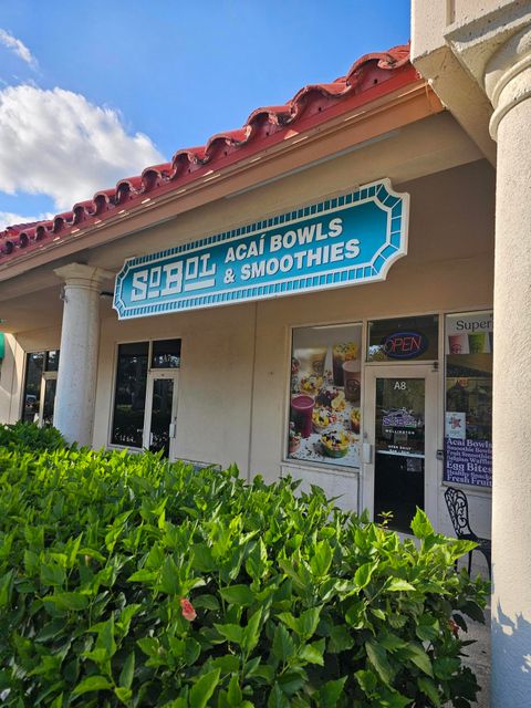 13889 Wellington Trace A8 Wellington FL 33414