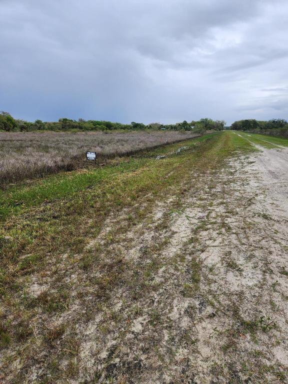 Vikings Prairie - Land