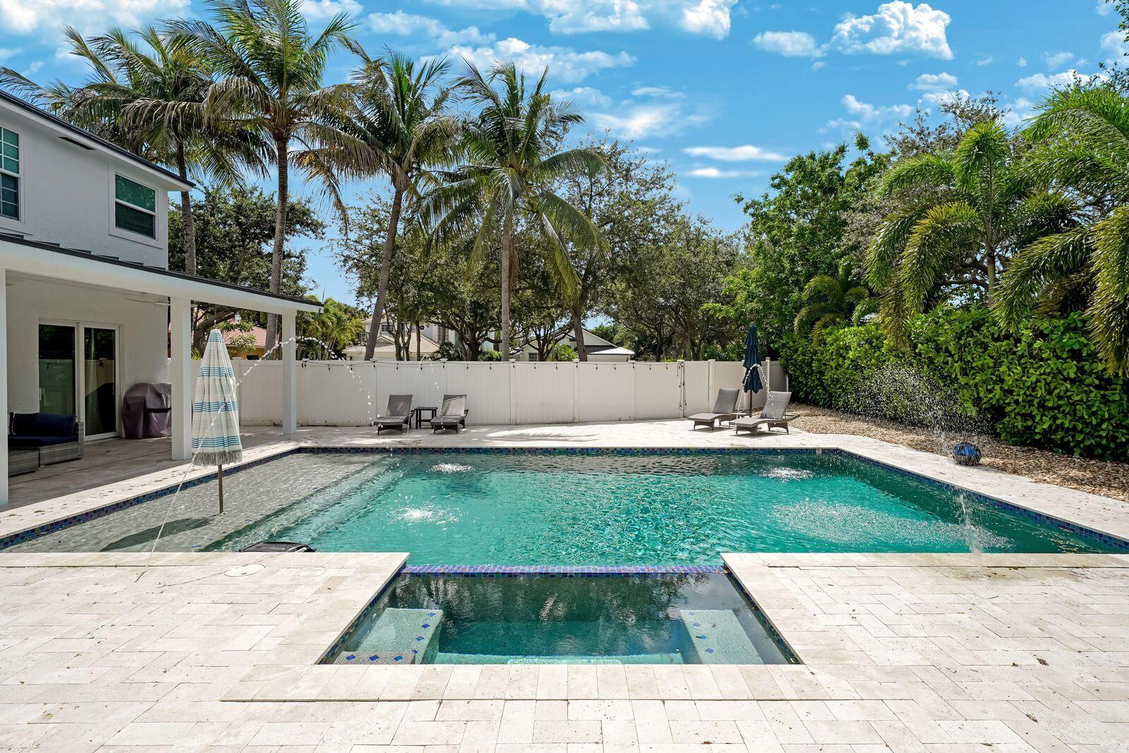 980 Delray Lakes Drive