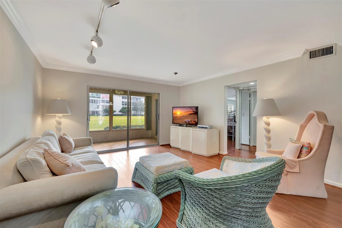 WYNMOOR VILLAGE - Residential