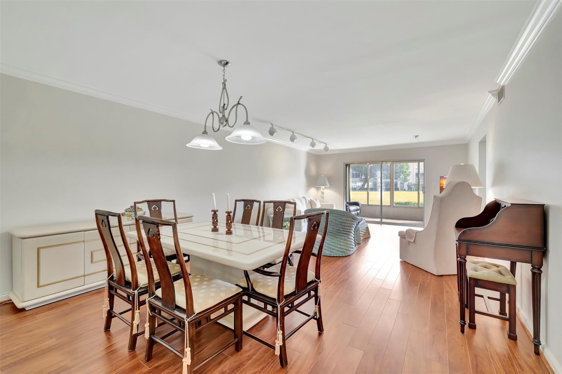 WYNMOOR VILLAGE - Residential