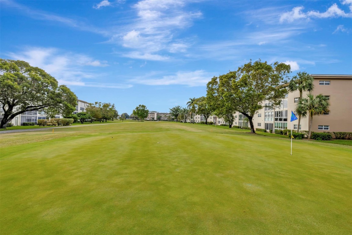 WYNMOOR VILLAGE - Residential