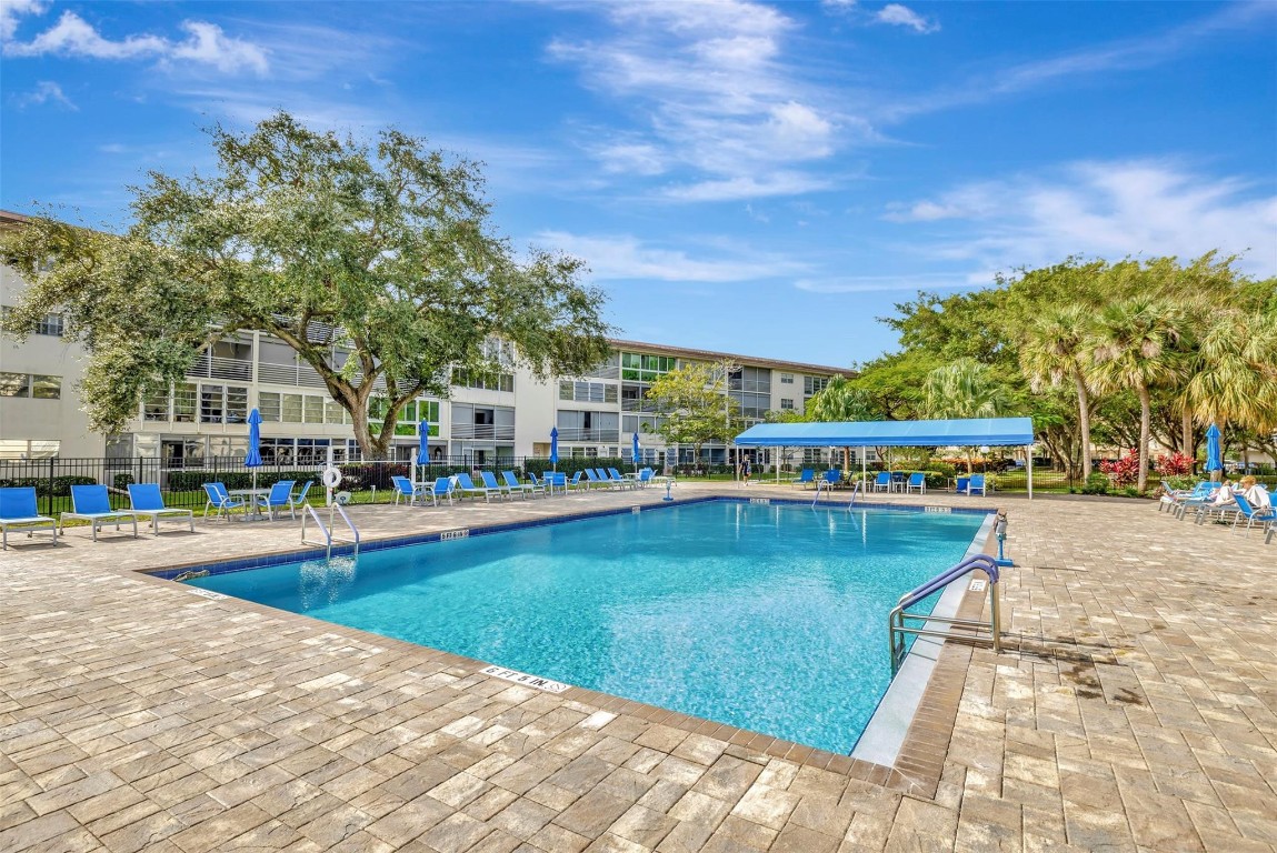 WYNMOOR VILLAGE - Residential