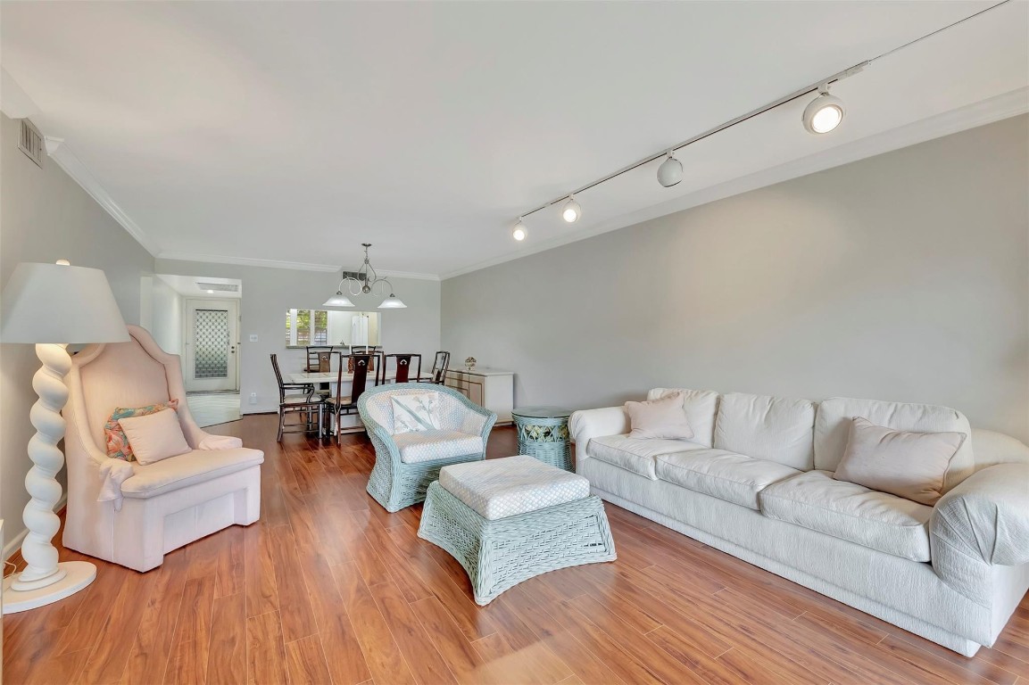 WYNMOOR VILLAGE - Residential