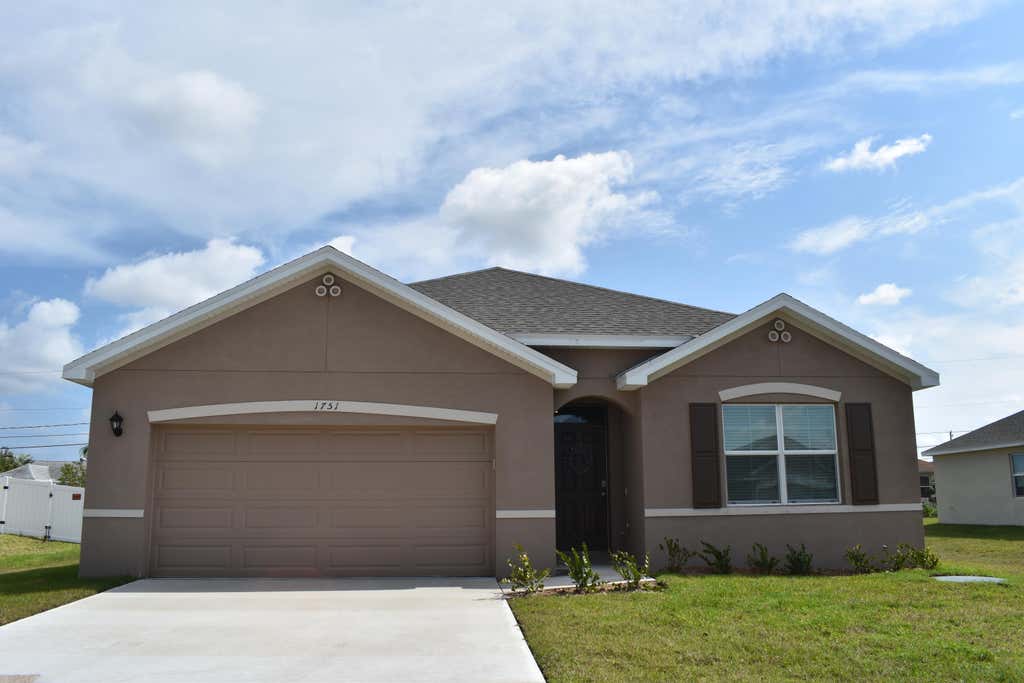 Photo of 1751 SW Gloria Lane, Port Saint Lucie, FL 34983 (MLS # R10782695)