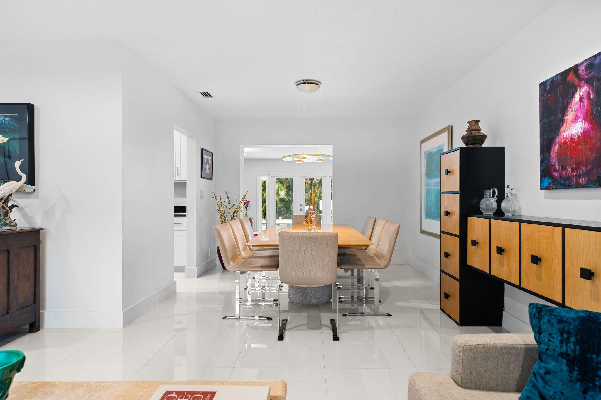 BARCELONA ISLE - Residential Lease