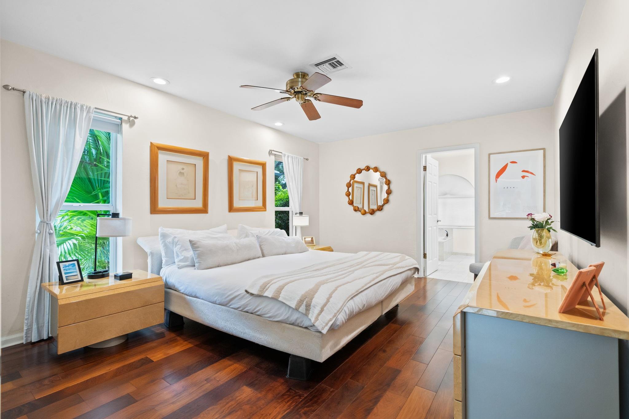 BARCELONA ISLE - Residential Lease