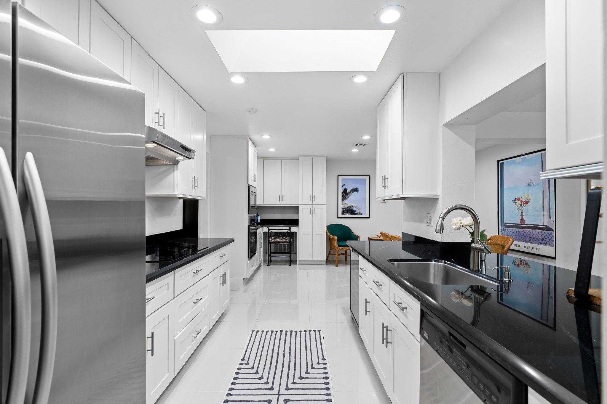 BARCELONA ISLE - Residential Lease