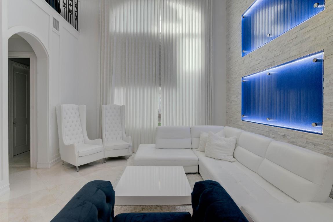 JUPITER COUNTRY CLUB - Residential Lease