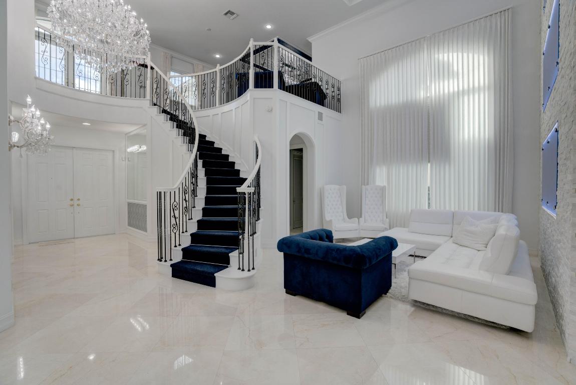 JUPITER COUNTRY CLUB - Residential Lease