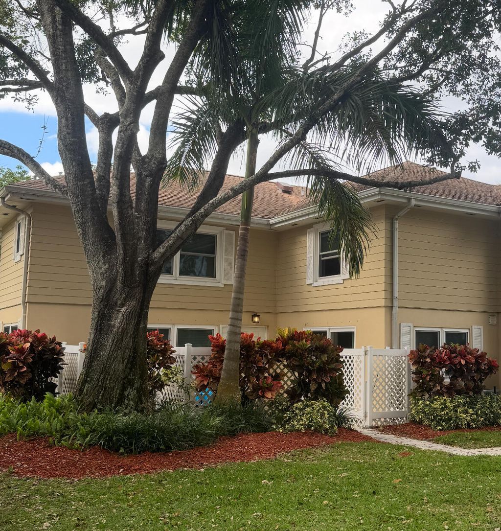 Photo of 4802 Roxbury Court, Boynton Beach, FL 33436 (MLS # B26015856)