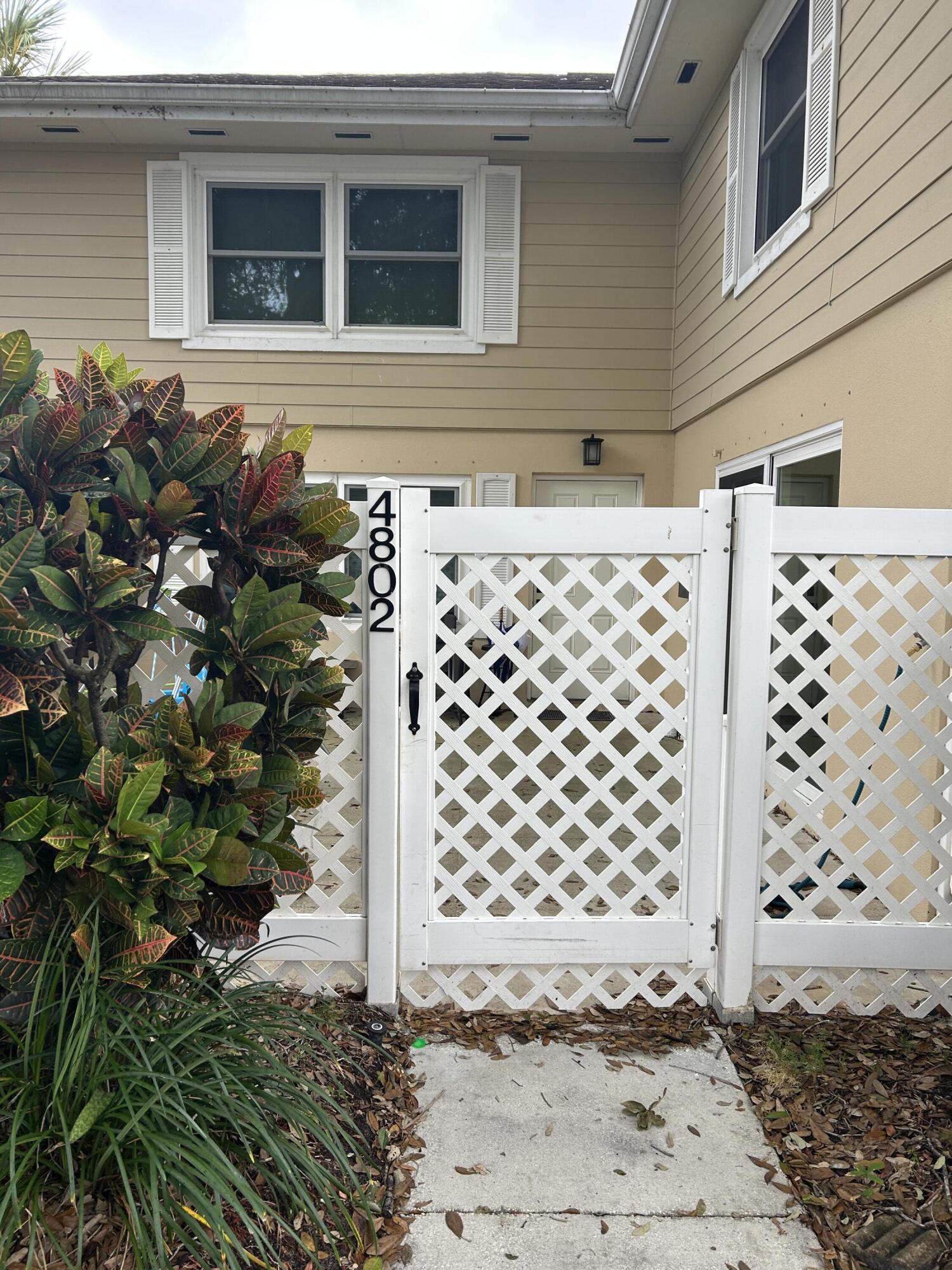 WELLESLEY AT BOYNTON BEACH - Residential