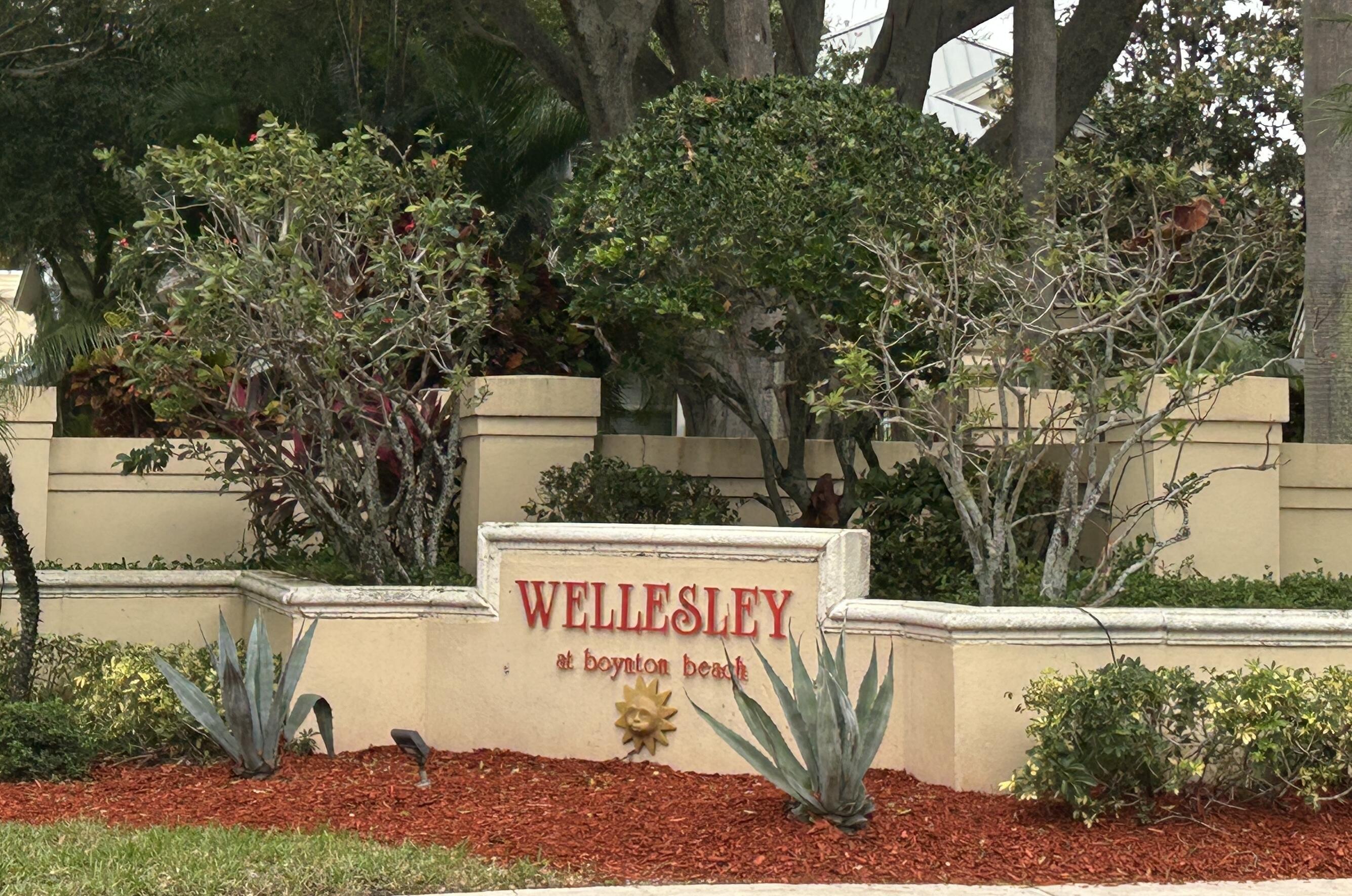 WELLESLEY AT BOYNTON BEACH - Residential