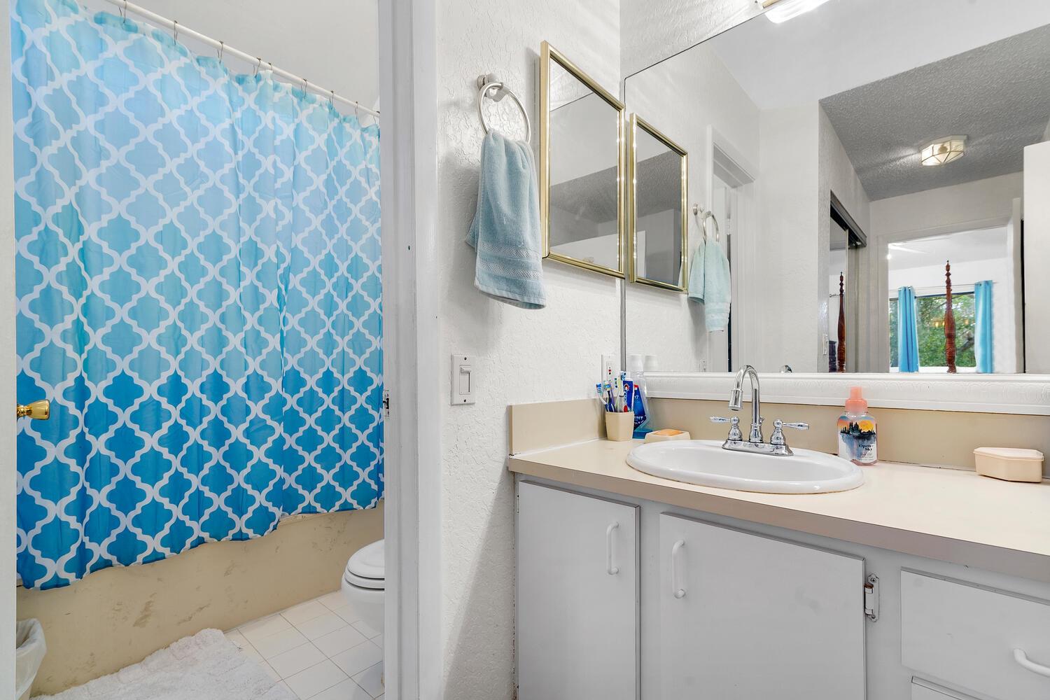 ROCK ISLAND LAND CORP - Residential