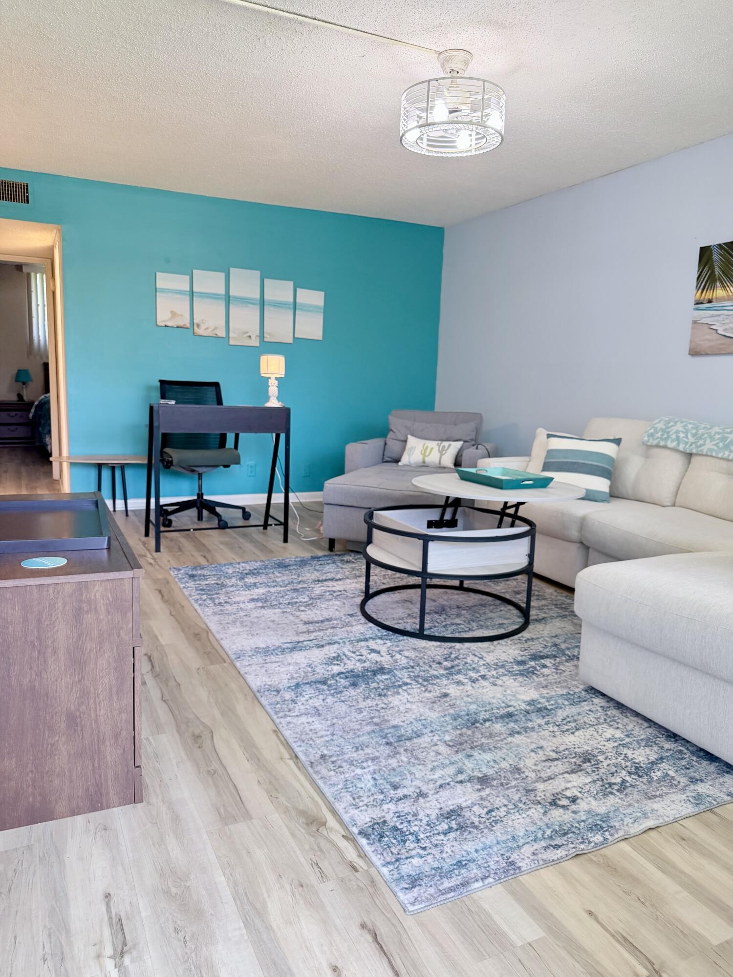 2400 NE 10th Street 106