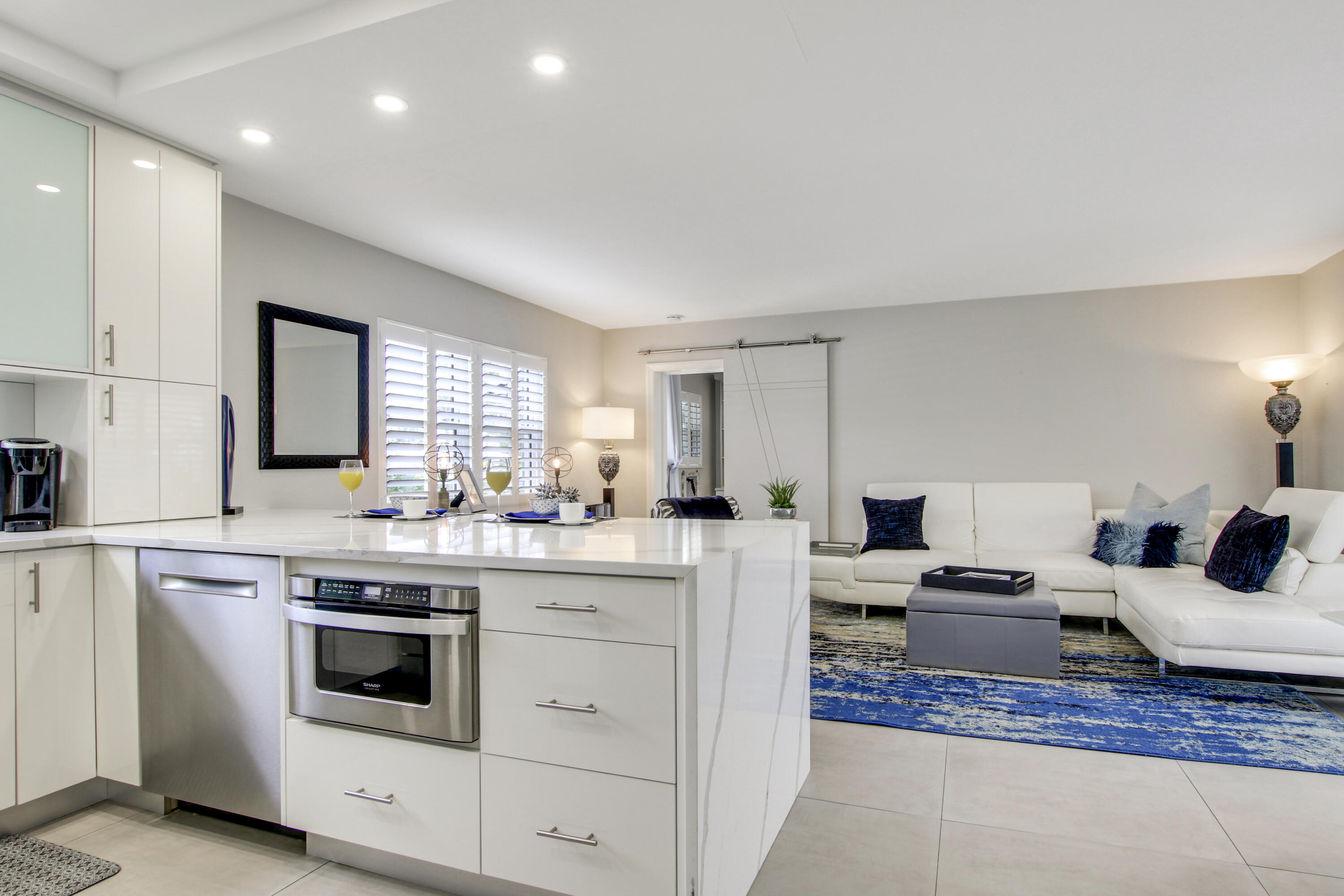 Ranger Condo- 2 blks to Atlantic 2 blks to Beach - Residential Lease