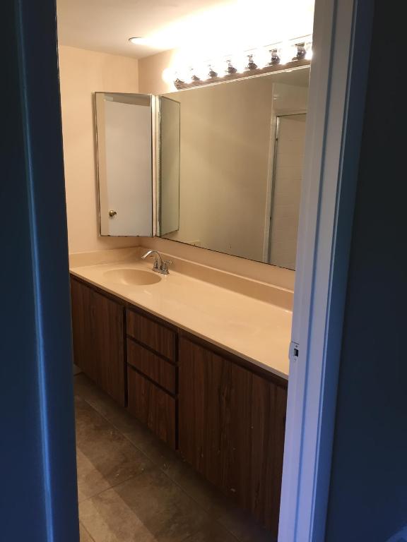 VILLAGE OF SANDALWOOD LAKES SOUTH - Residential