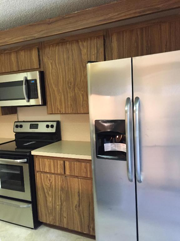 VILLAGE OF SANDALWOOD LAKES SOUTH - Residential