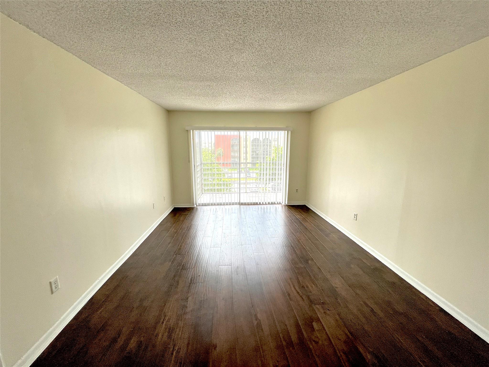 Brookfield Square Condo - Residential Lease