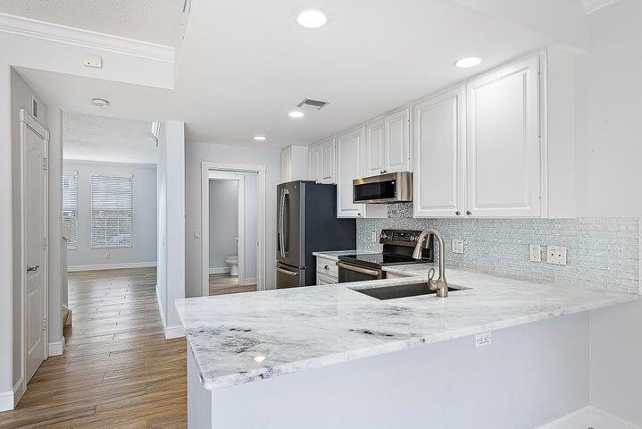 CAMBRIDGE AT ABACOA - Residential