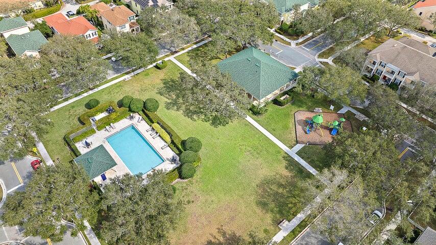 CAMBRIDGE AT ABACOA - Residential