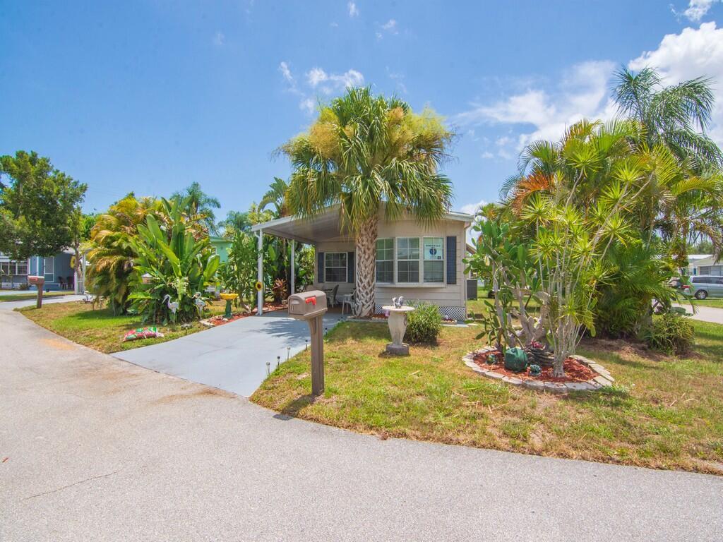 Spanish Lakes Riverfront - Residential