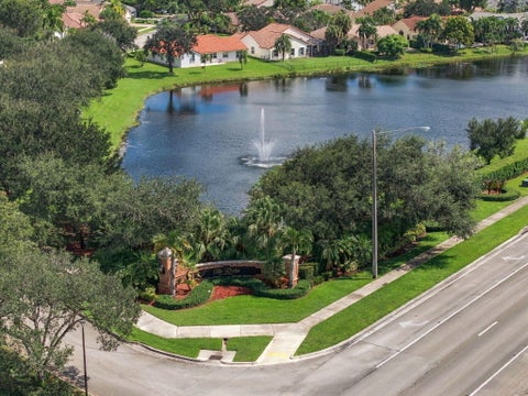 Photo of 3183 Ridge Trace, Davie, FL 33328 (MLS # B26090686)